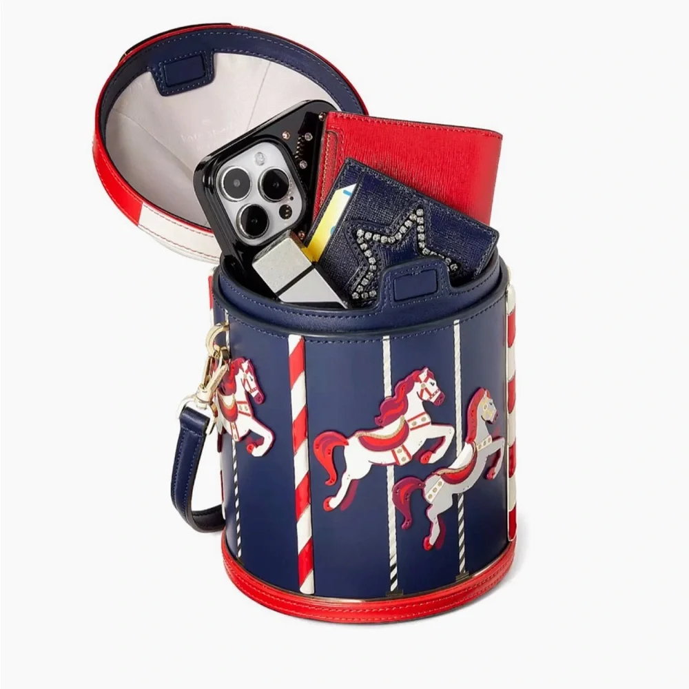 NWT KATE SPADE Winter‎ Wonders 3D Carousel Leather Crossbody Shoulder Bag